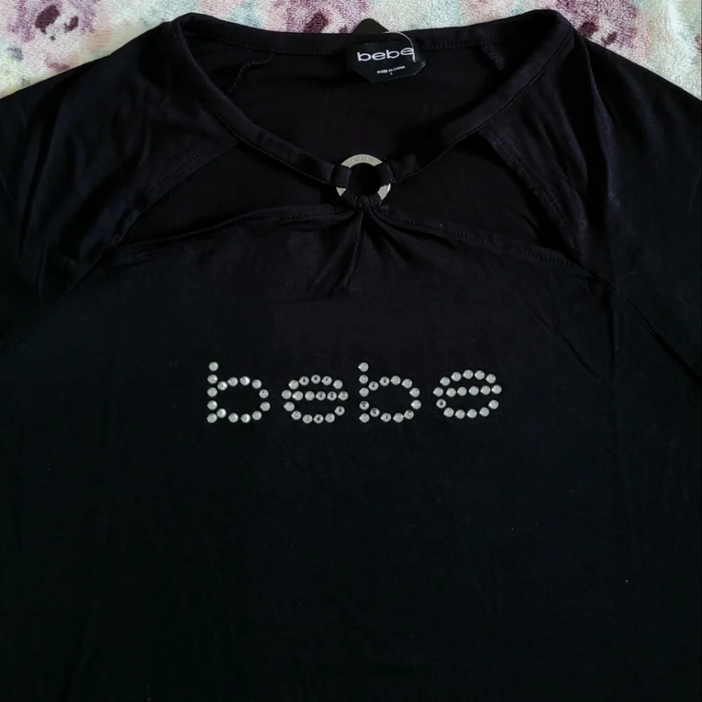 bebe Black🖤 Top with Silver🤍 O-Ring Detail - NWT - Picture 11 of 15